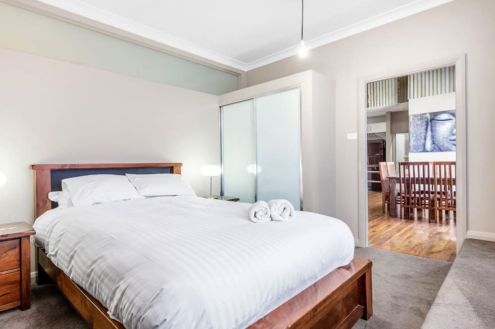 Photo of Bedroom in Cooks Hill