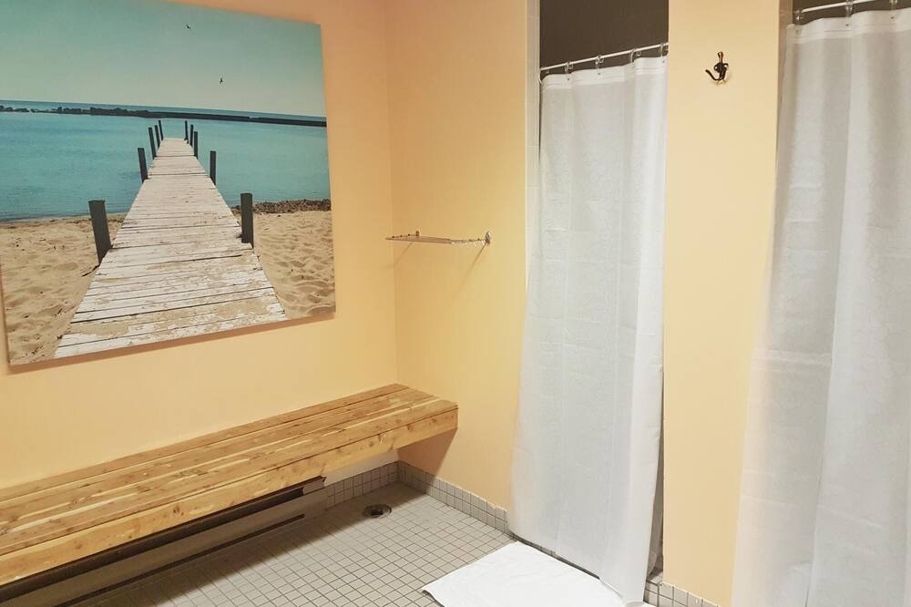 Photo of Bedroom in Waupoos