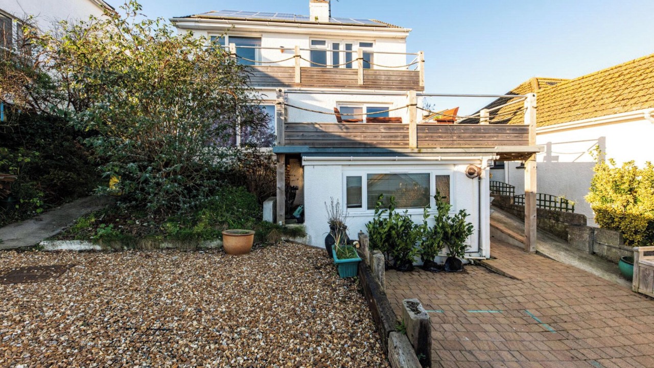 Photo of Outdoor in Looe