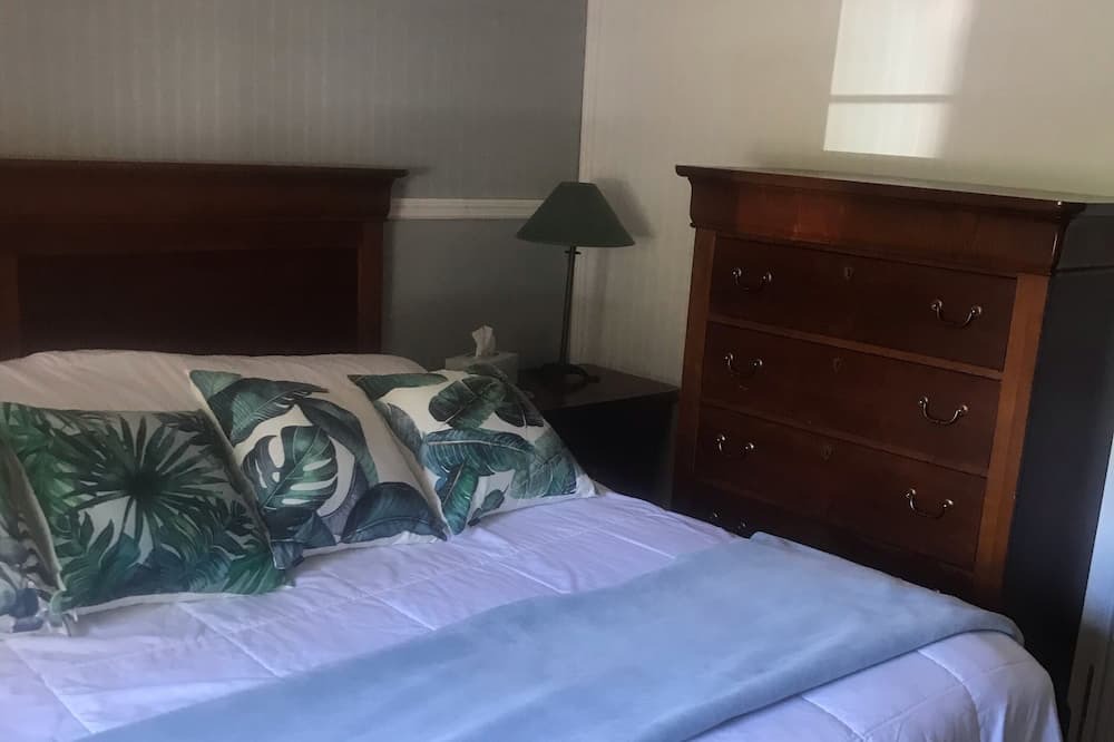 Photo of Bedroom in Alexandria Bay