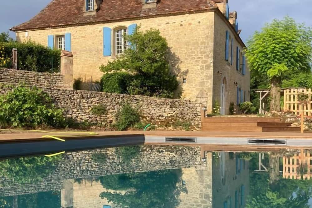 Photo of Outdoor in Sainte-Alvere