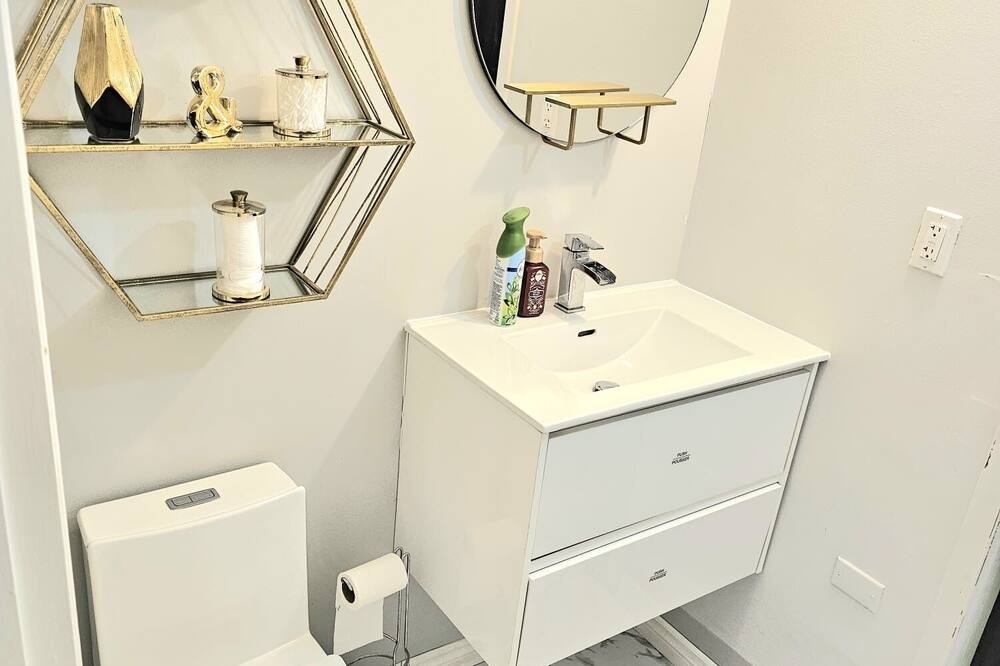 Photo of Bathroom in Ingersoll