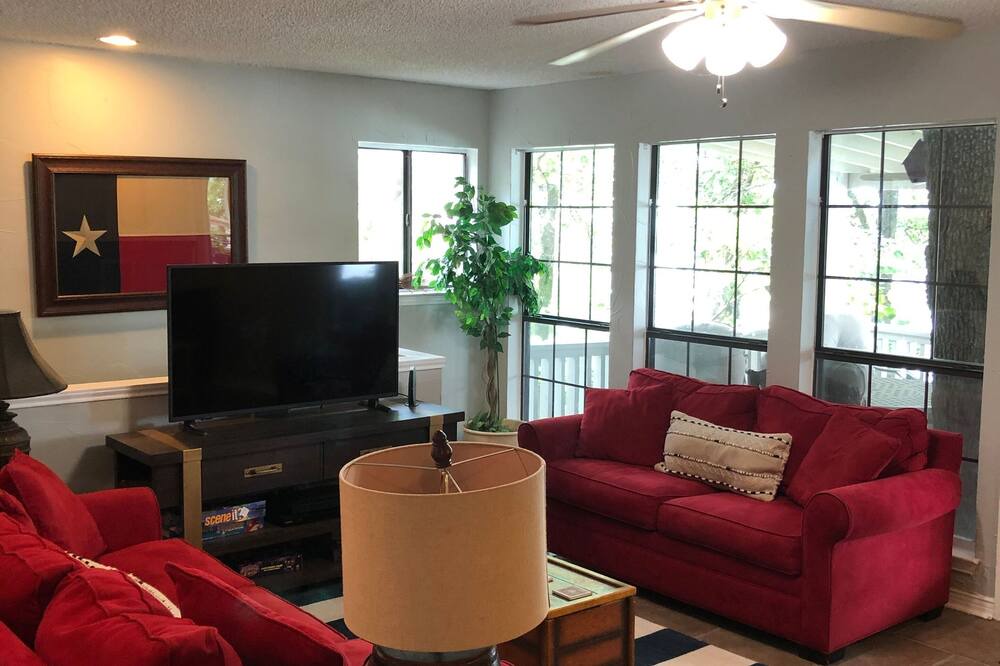 Photo of Livingroom in Malakoff