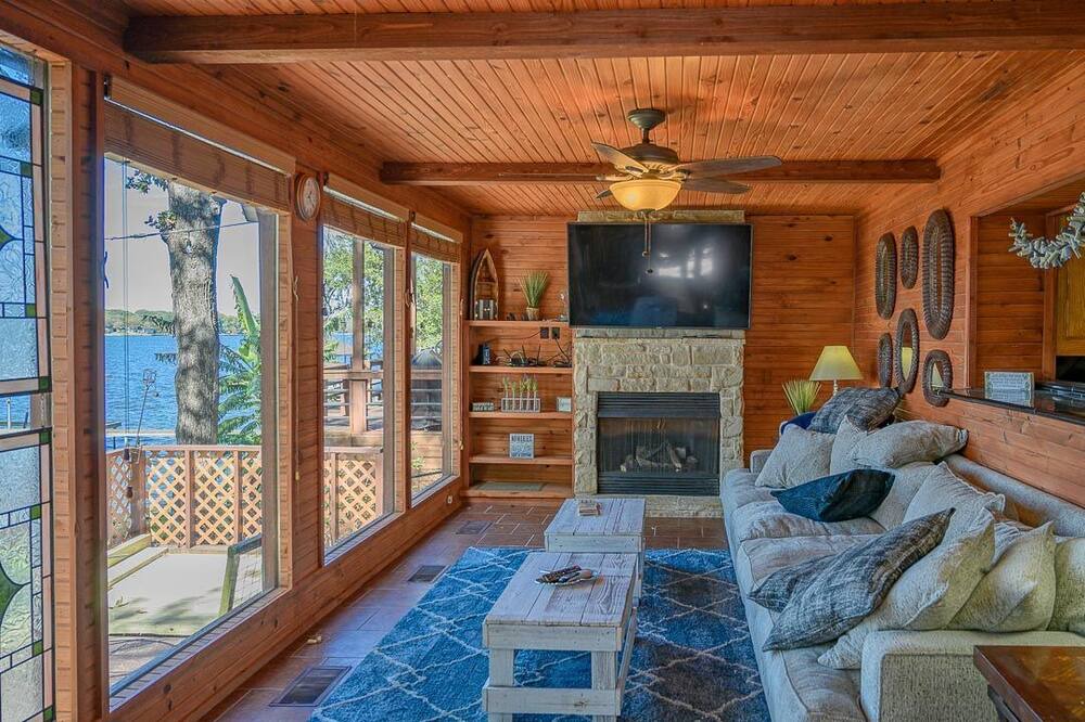 Photo of Livingroom in Malakoff