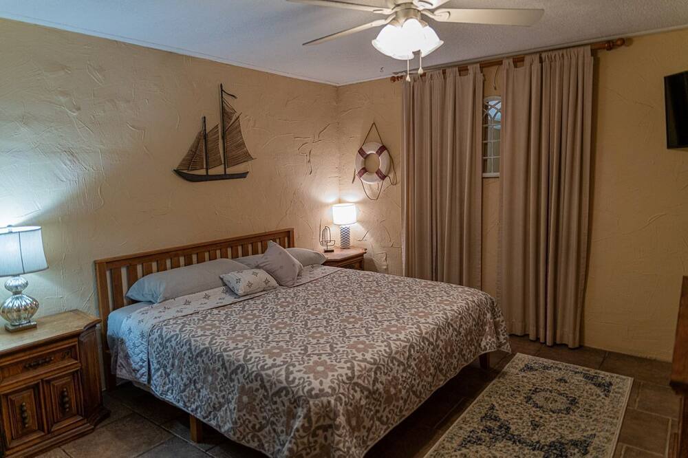 Photo of Bedroom in Malakoff