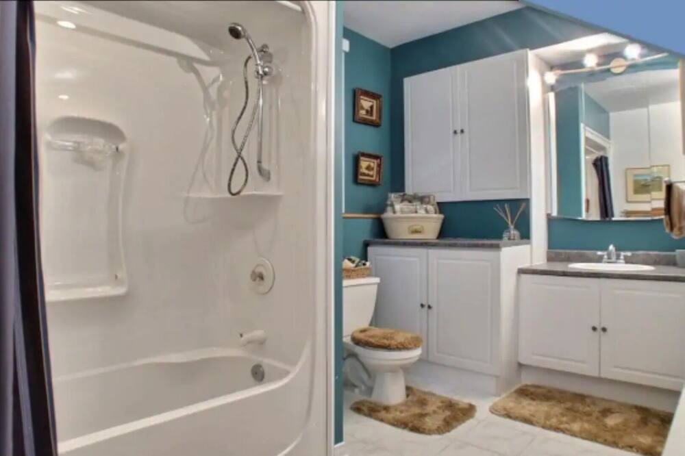 Photo of Bathroom in Pontiac