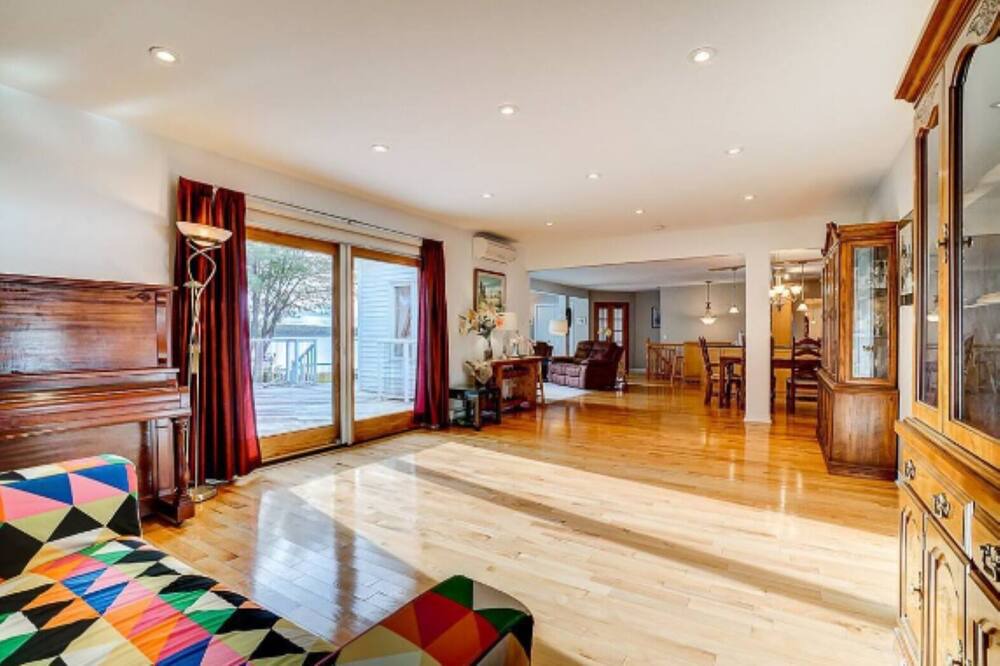 Photo of Livingroom in Pontiac