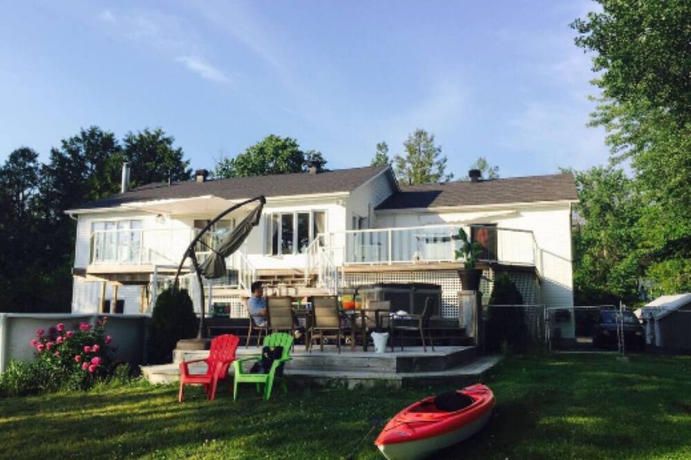 Photo of Outdoor in Pontiac