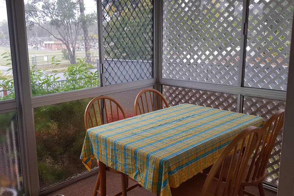 Photo of Patio Balcony in Kedron