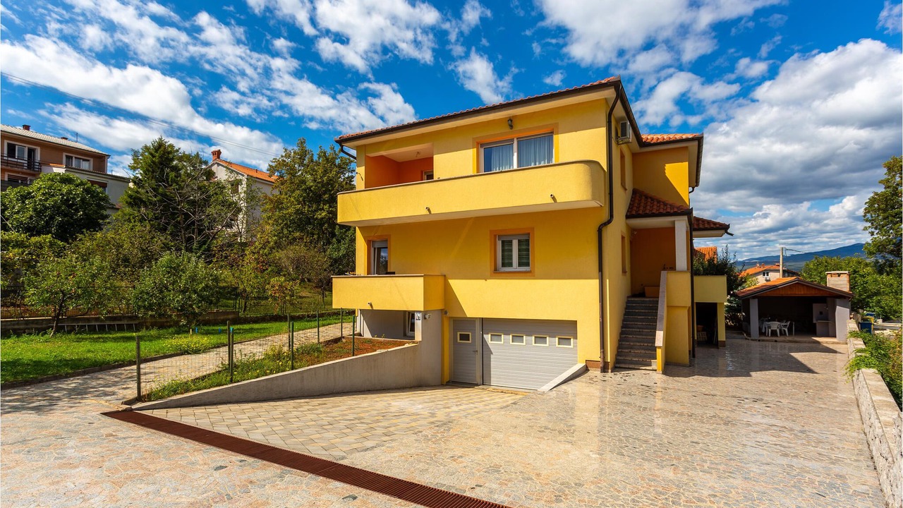 Photo of Outdoor in Buzdohanj