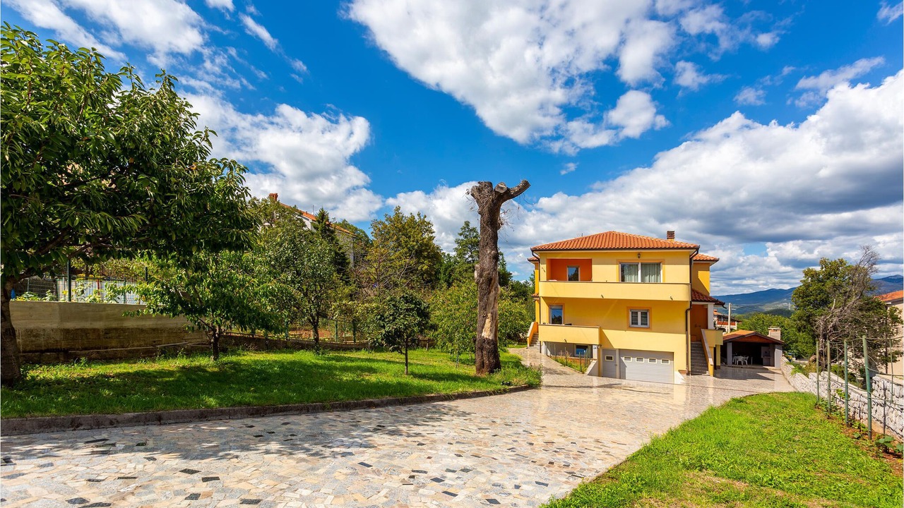 Photo of Outdoor in Buzdohanj