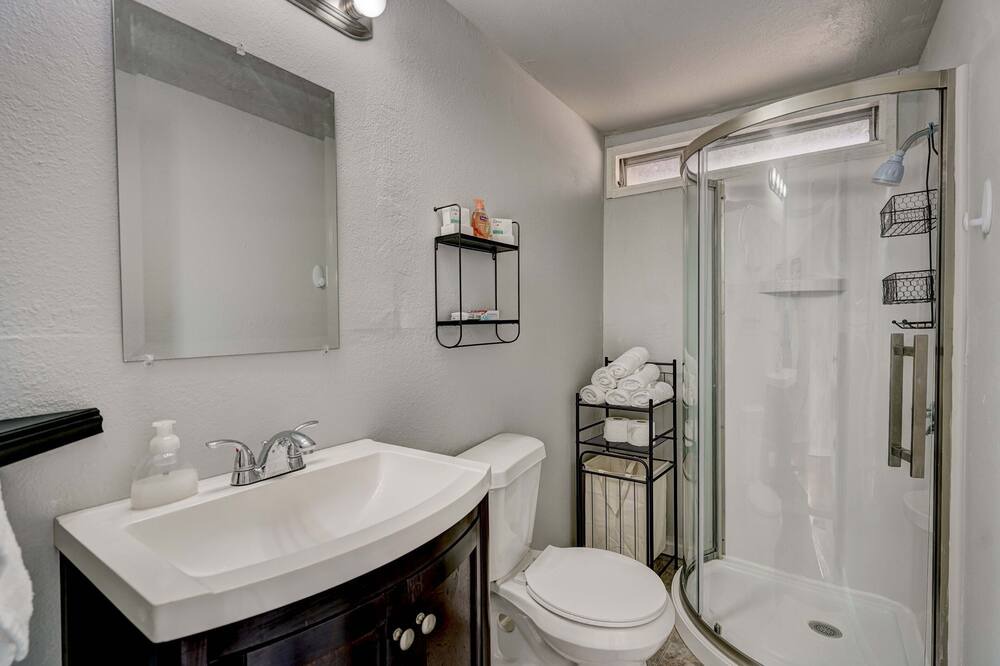 Photo of Bathroom in Norman
