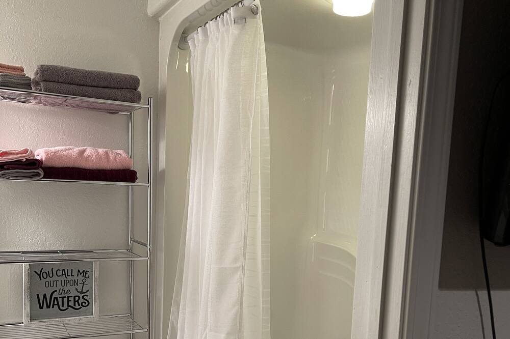 Photo of Bathroom in Higden