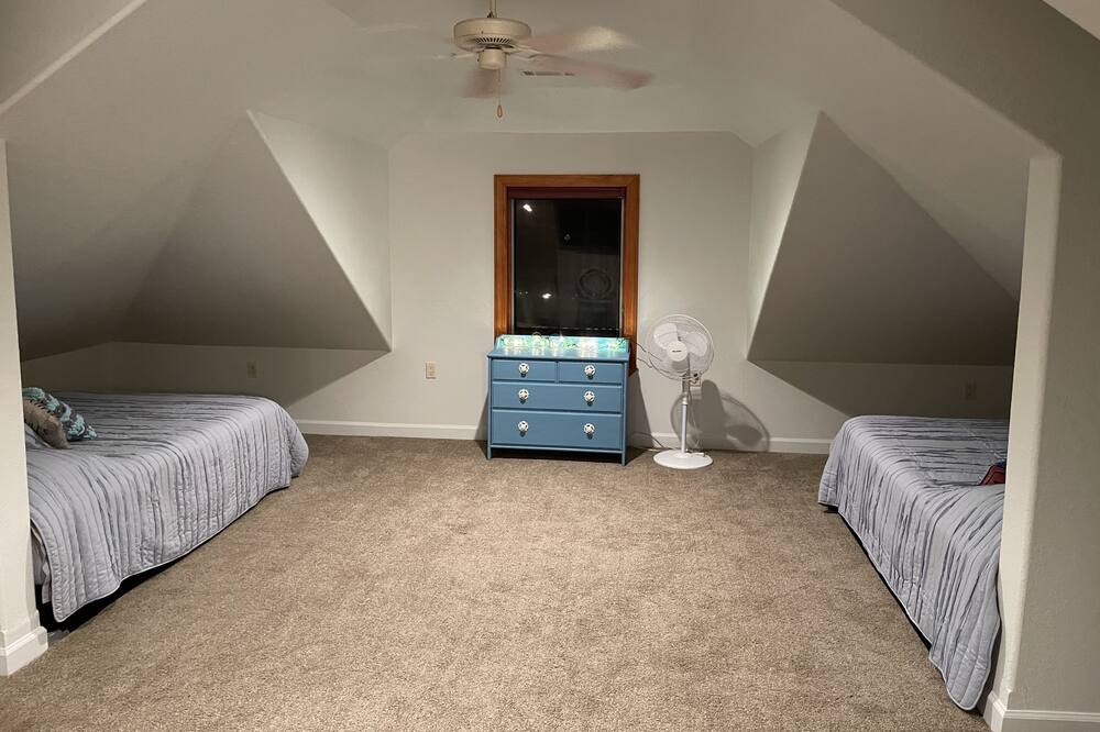 Photo of Bedroom in Higden