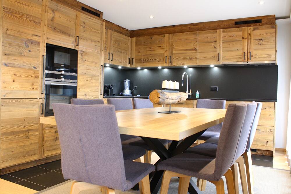Photo of Kitchen in Lens