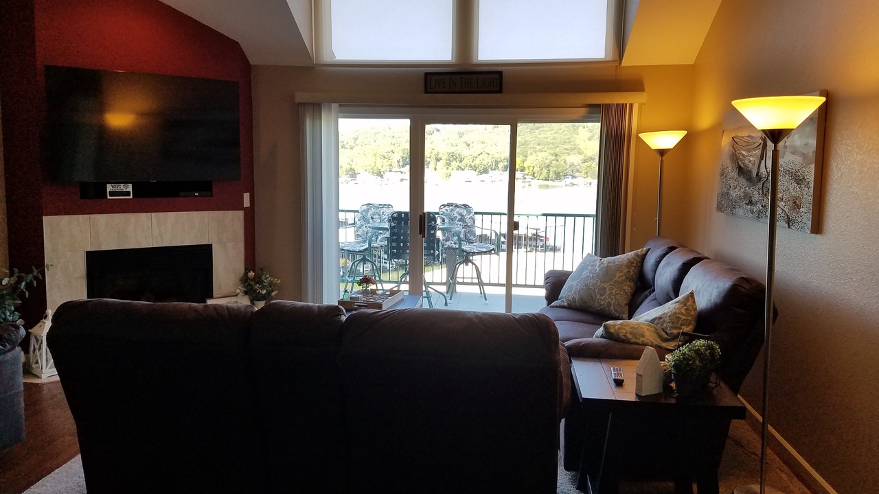 Photo of Livingroom in Camdenton