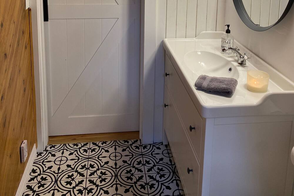 Photo of Bathroom in Plains