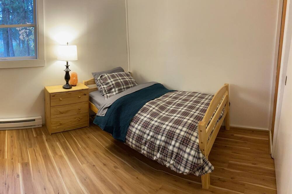 Photo of Bedroom in Plains