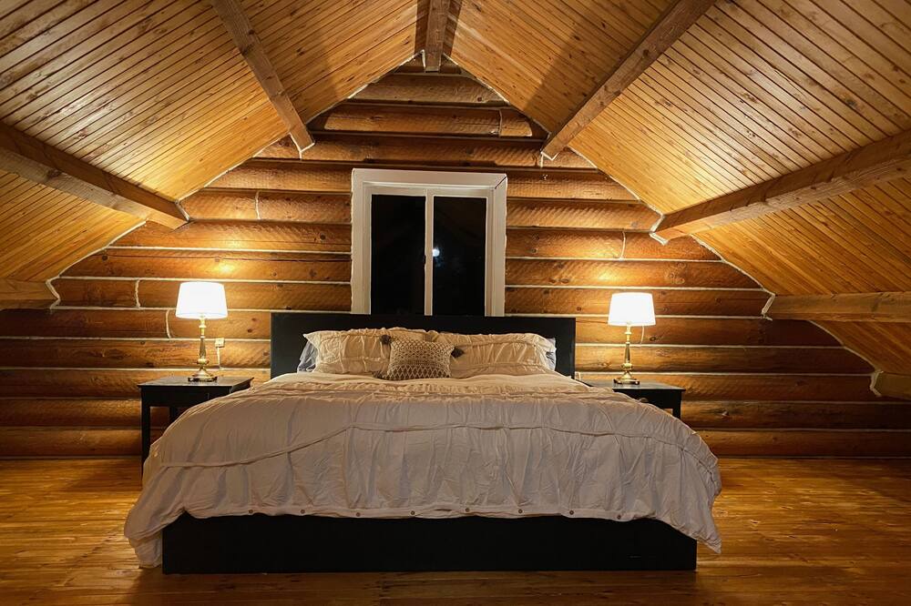 Photo of Bedroom in Plains
