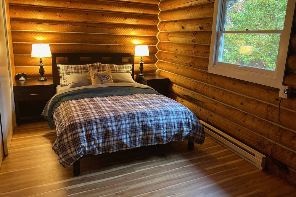 Photo of Bedroom in Plains