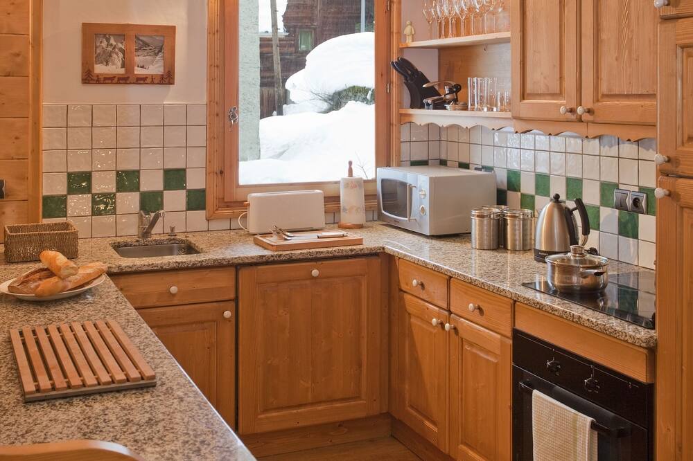 Photo of Kitchen in Le Tour
