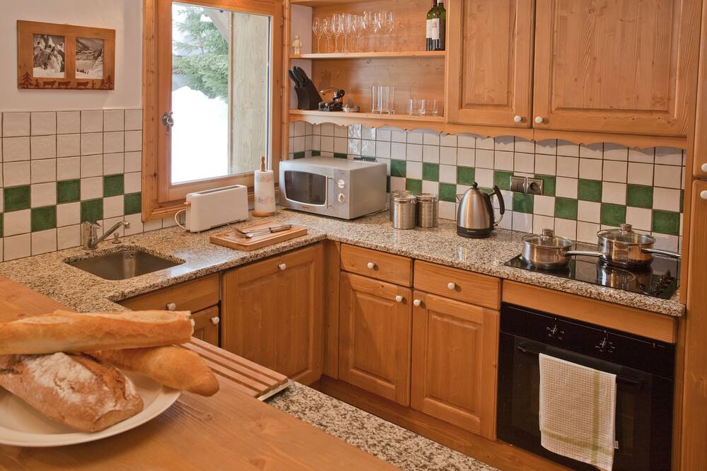 Photo of Kitchen in Le Tour