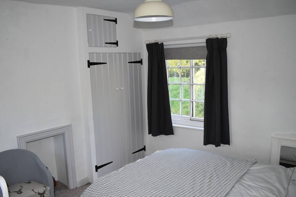 Photo of Bedroom in Petersfield