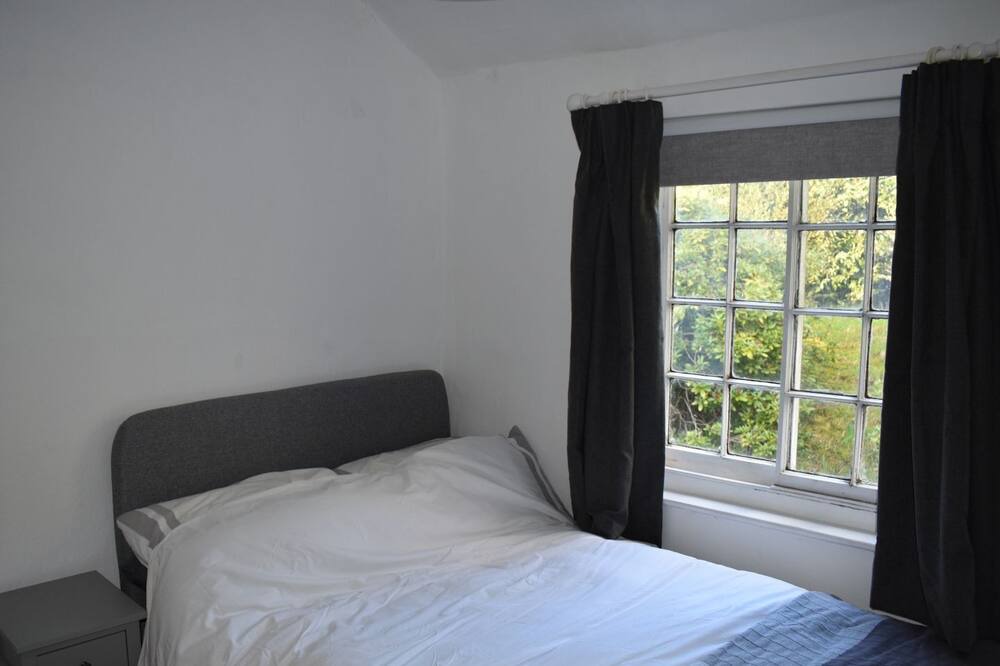 Photo of Bedroom in Petersfield