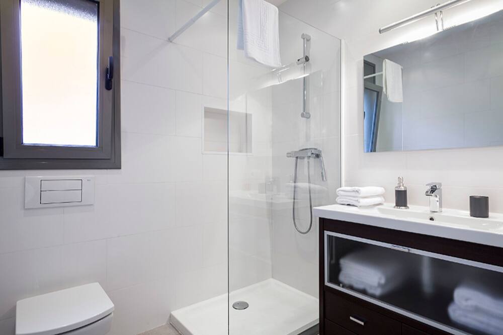 Photo of Bathroom in Garriguella