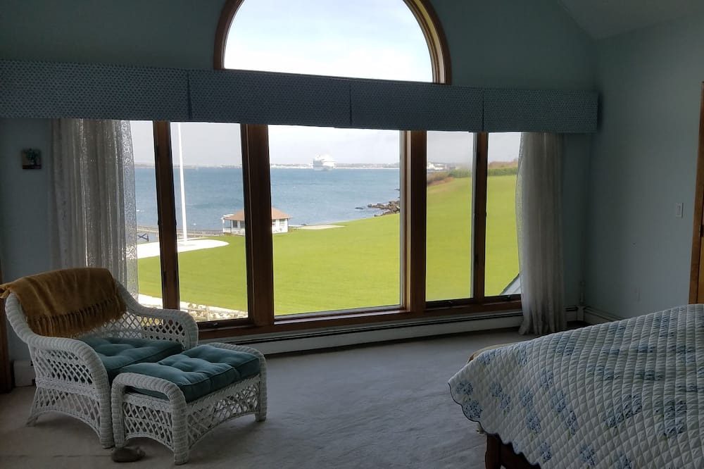 Photo of Bedroom in Ocean Drive