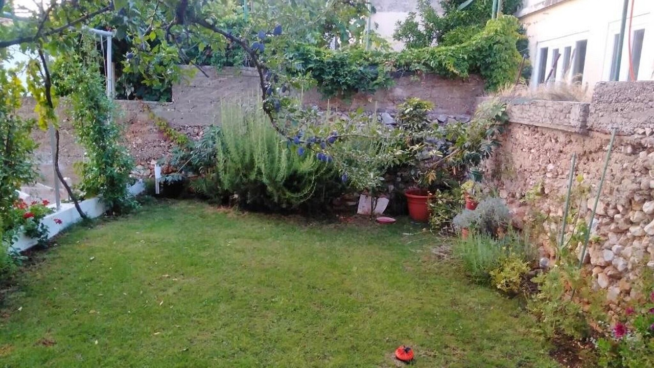 Photo of Outdoor in Gruz