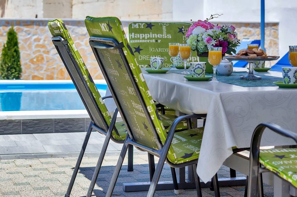 Photo of Patio Balcony in Krvavica