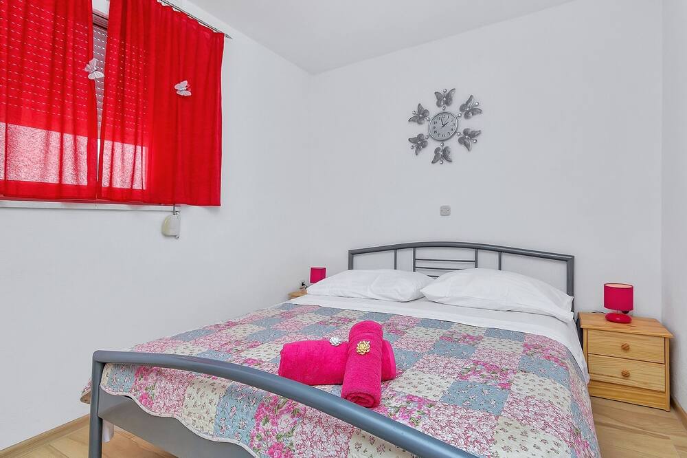 Photo of Bedroom in Krvavica