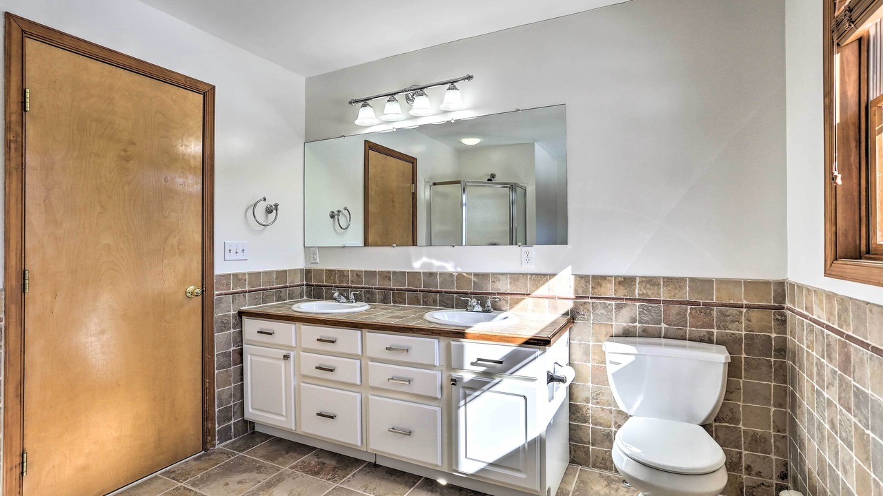 Photo of Bathroom in Circleville