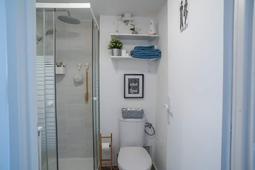 Photo of Bathroom in Haussonville-Blandan-Mon Desert-Saurupt