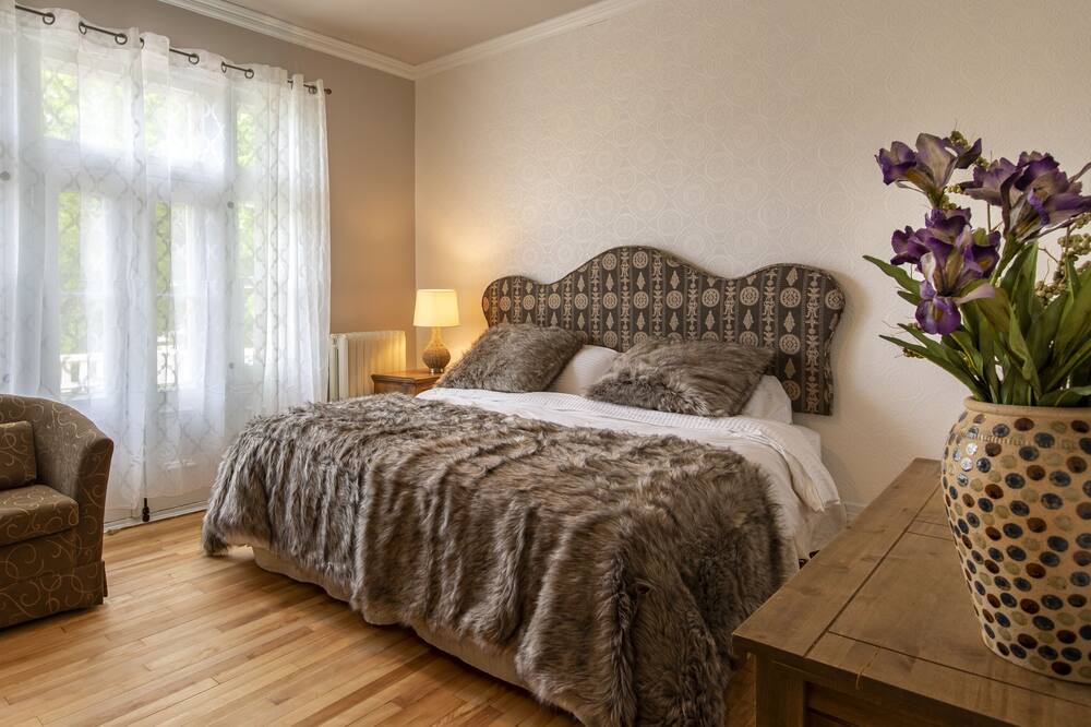 Photo of Bedroom in Montcalm
