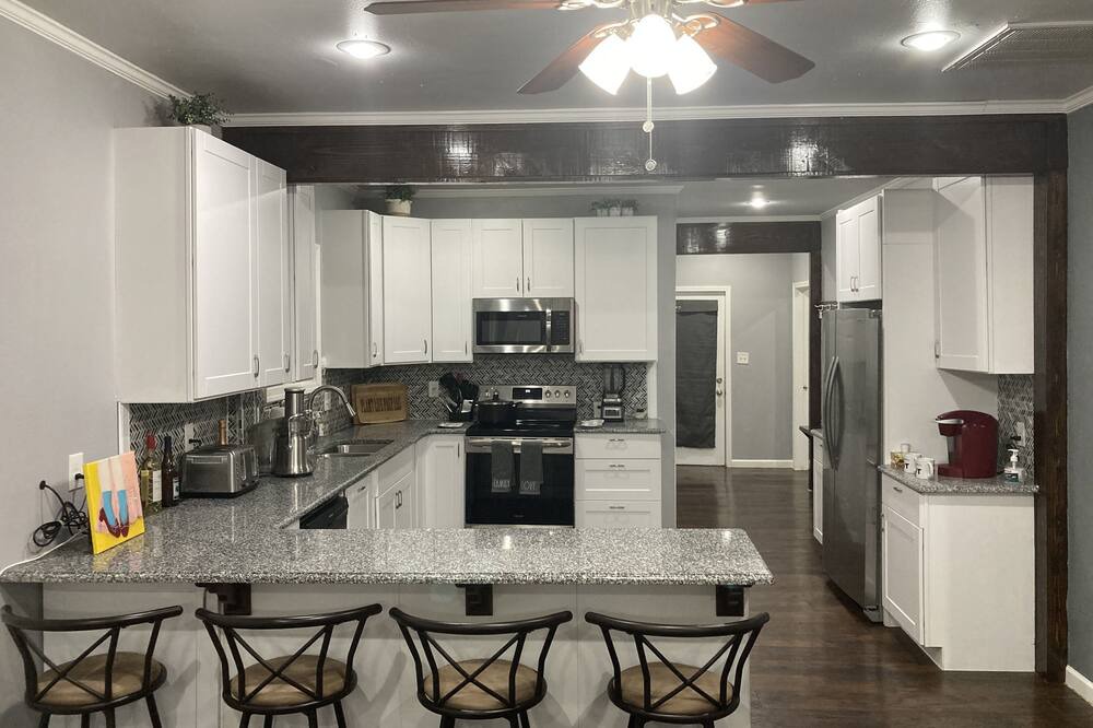 Photo of Kitchen in Highland Historic District