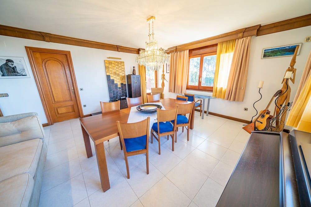 Photo of Livingroom in Santa Susanna