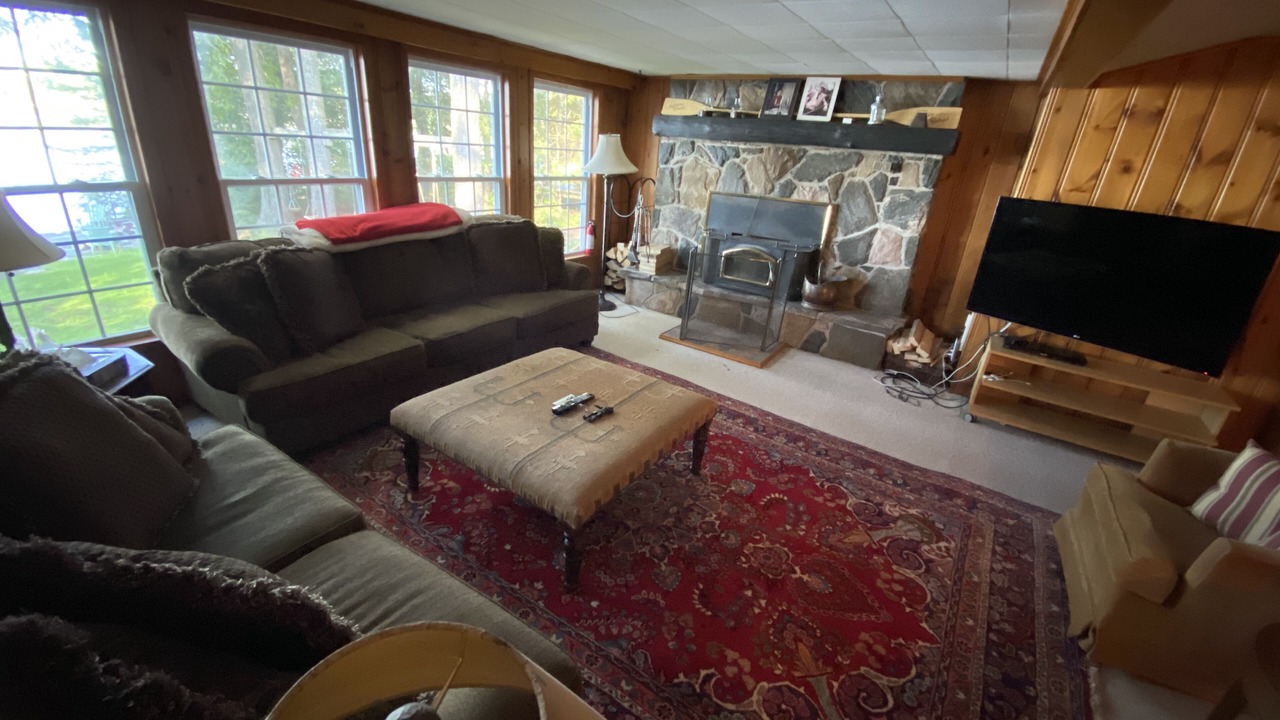 Photo of Livingroom in Dysart et al