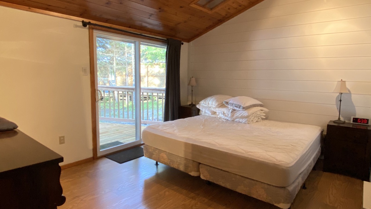 Photo of Bedroom in Dysart et al