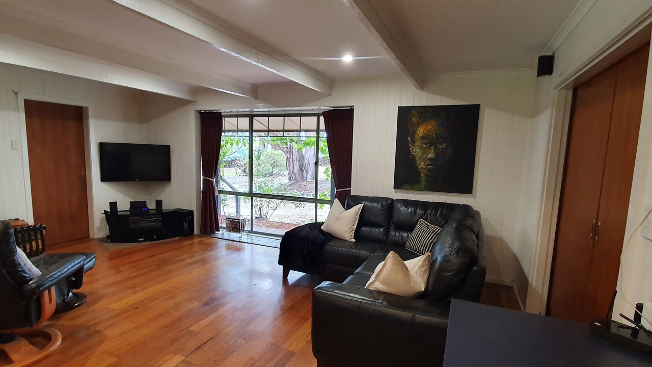 Photo of Livingroom in Newham