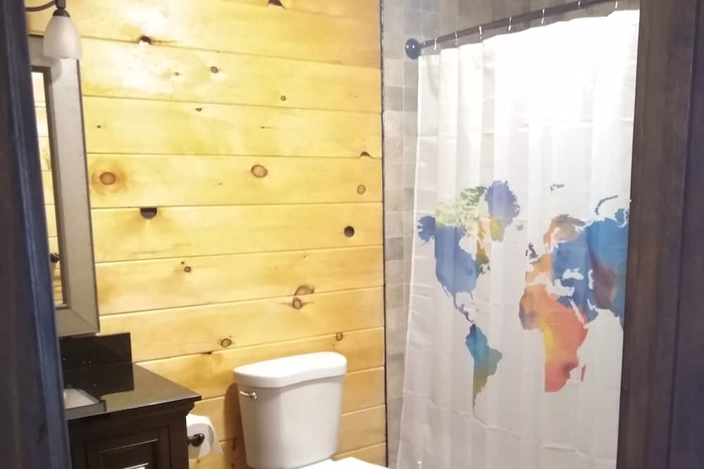 Photo of Bathroom in Ellsinore