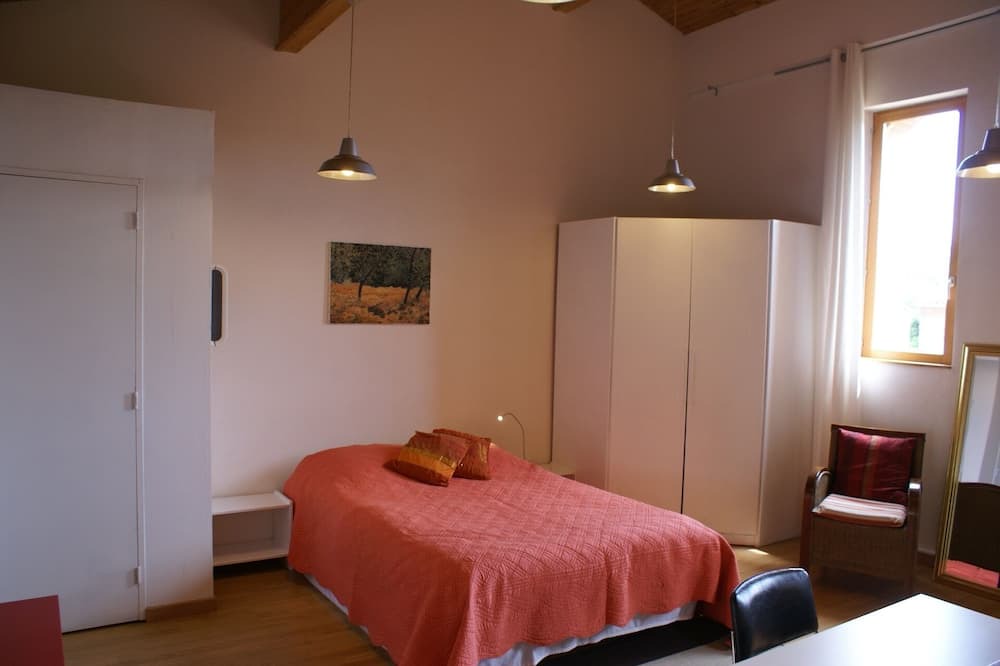 Photo of Bedroom in Villenouvelle