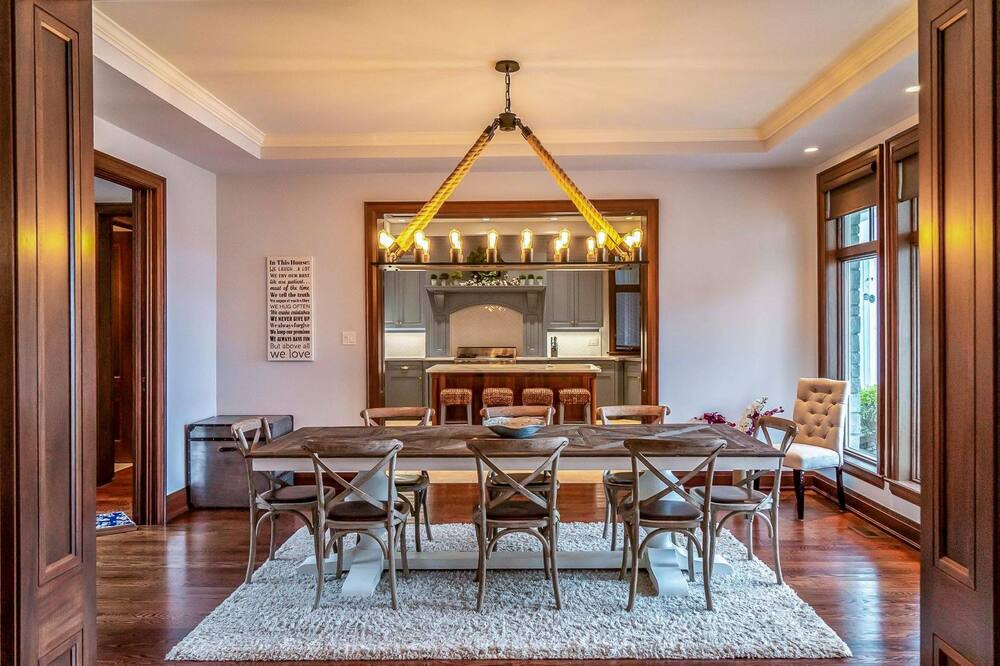 Photo of Livingroom in Kawartha Lakes