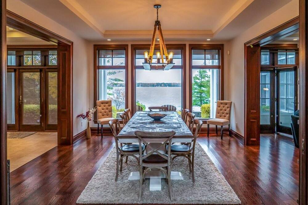 Photo of Livingroom in Kawartha Lakes