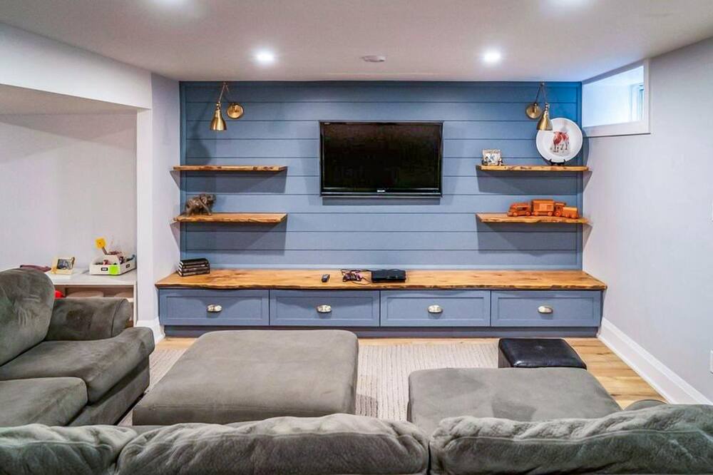 Photo of Bedroom in Kawartha Lakes