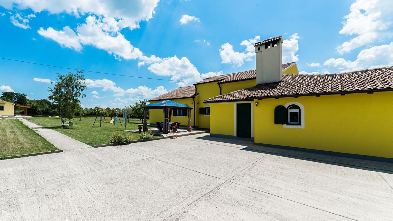 Photo of Outdoor in Lovinac