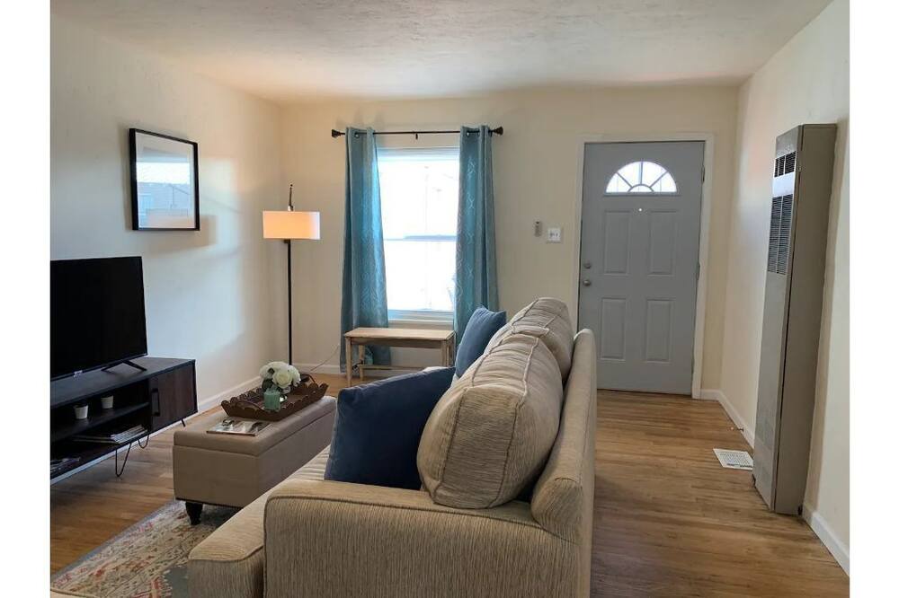Photo of Livingroom in East Las Vegas