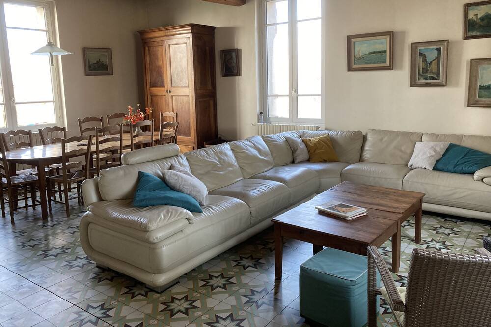 Photo of Livingroom in Leojac
