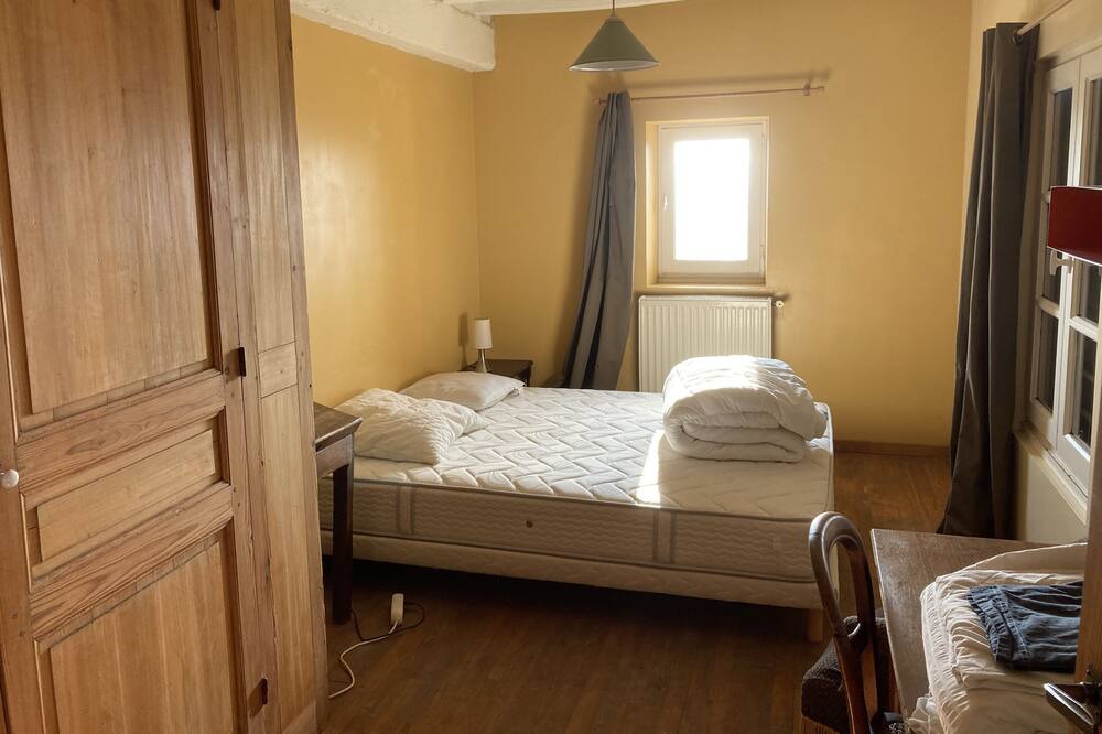 Photo of Bedroom in Leojac
